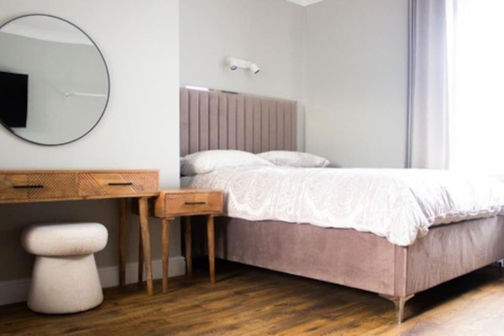 Village Location Apartment Lanchester